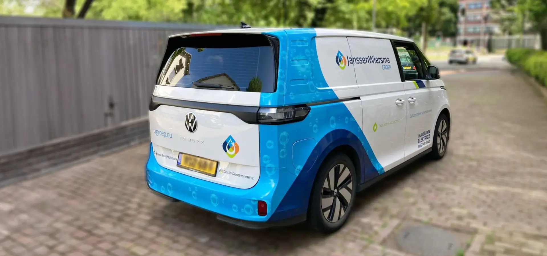 AllesOnline blog afbeelding Janssen Wiersma Groep autobelettering