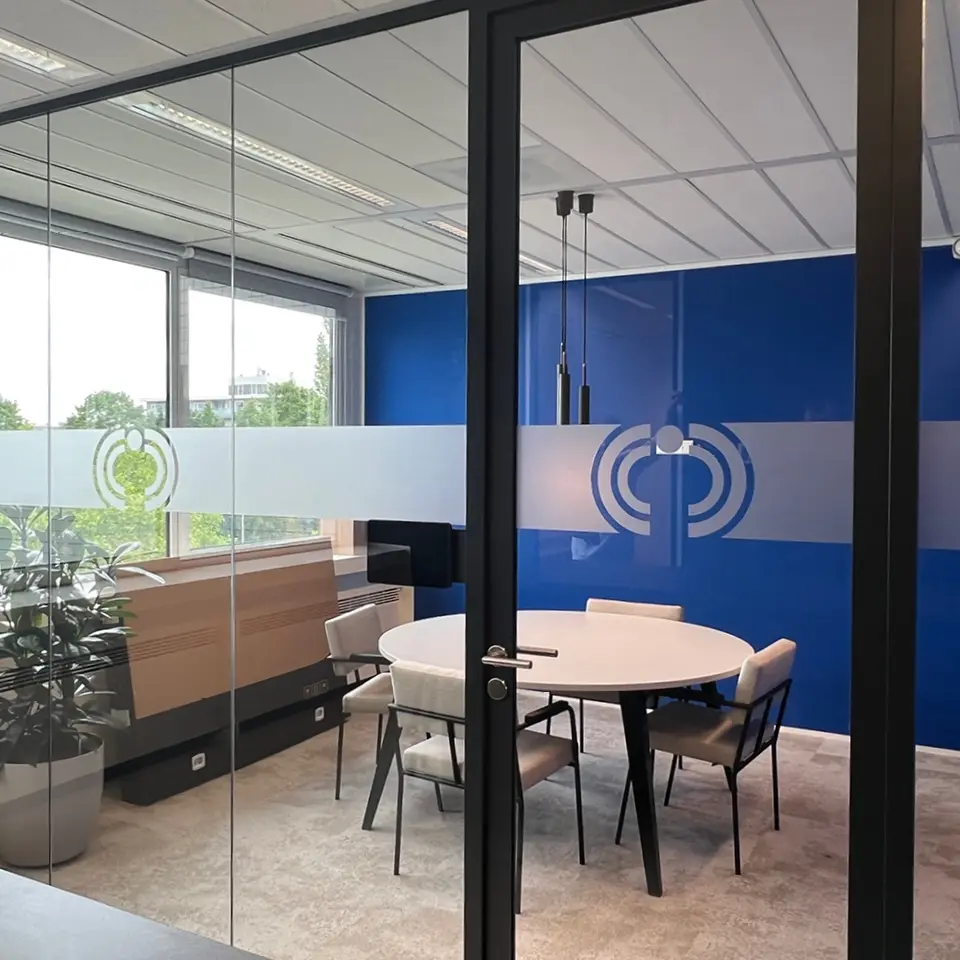 AllesOnline Computacenter raambelettering